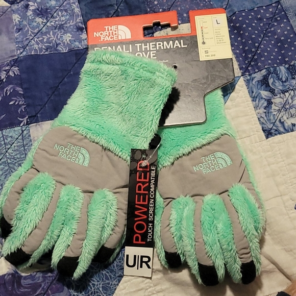 The North Face Other - North face fleece gloves